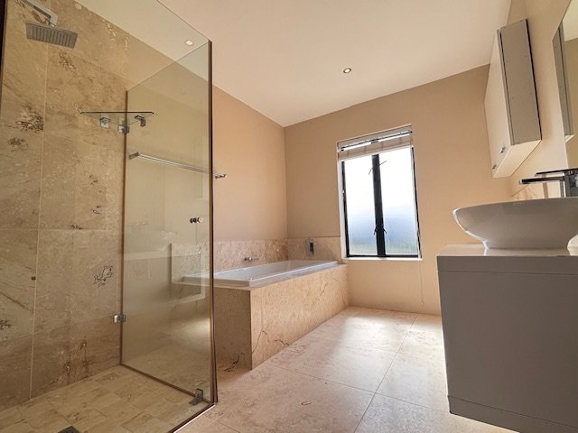 4 Bedroom Property for Sale in Oubaai Western Cape